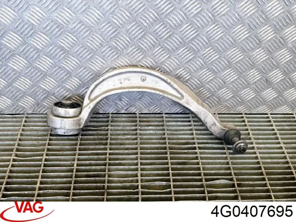 Comprar 4G0407695 VAG Brazo inferior izquierdo de la suspensión delantera