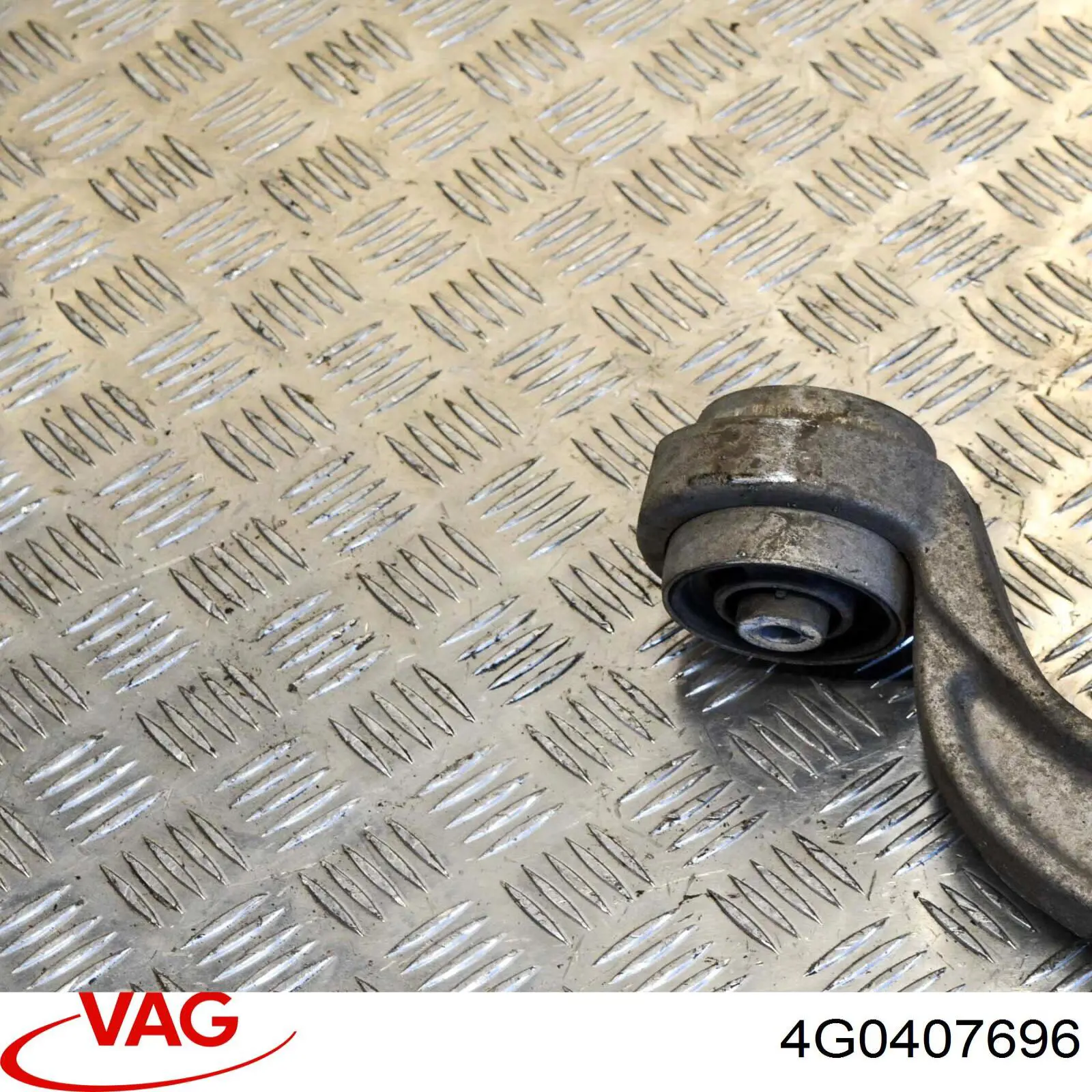 Comprar 4G0407696 VAG Brazo inferior derecho de la suspensión delantera