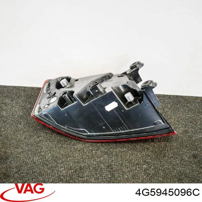 Piloto trasero exterior derecho 4G5945096C VAG