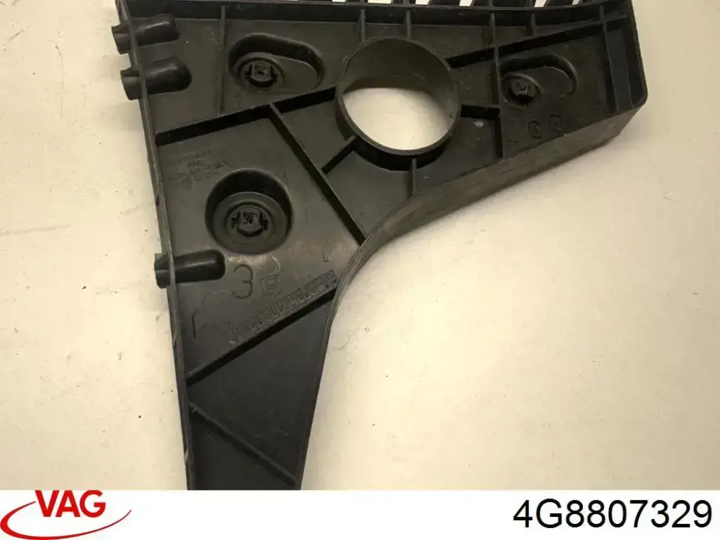 Soporte de parachoques trasero izquierdo 4G8807329 VAG