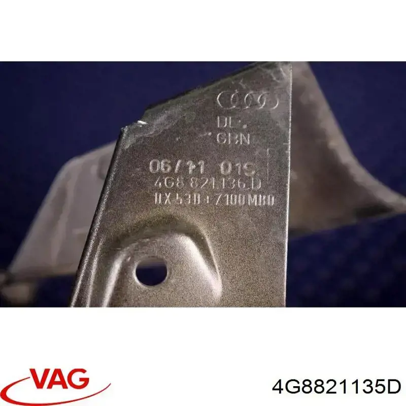Soporte delantero izquierdo para aleta delantera 4G8821135D VAG