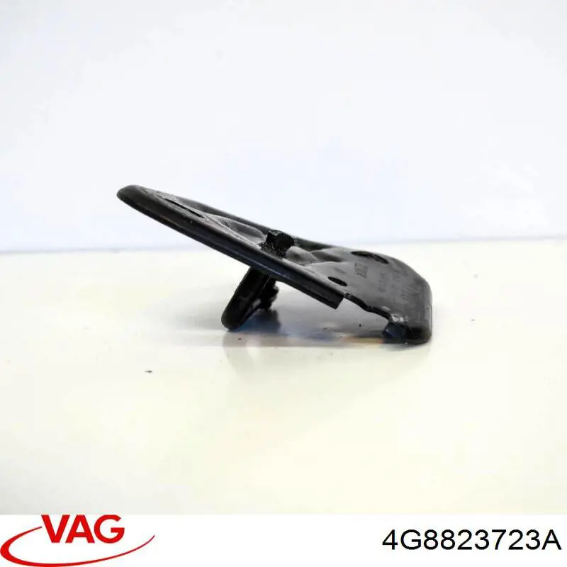  VAG 4G8823723A