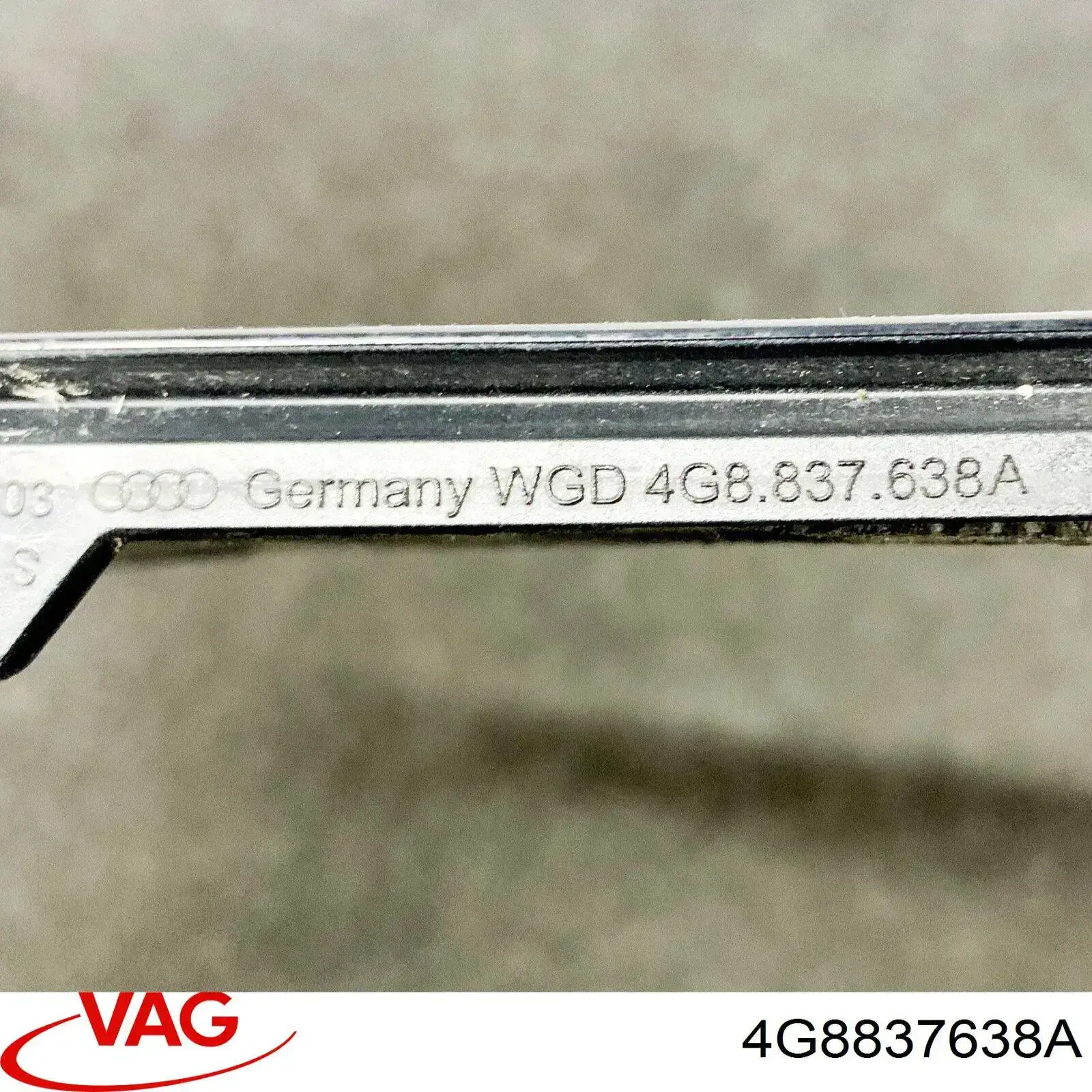  VAG 4G8837638A