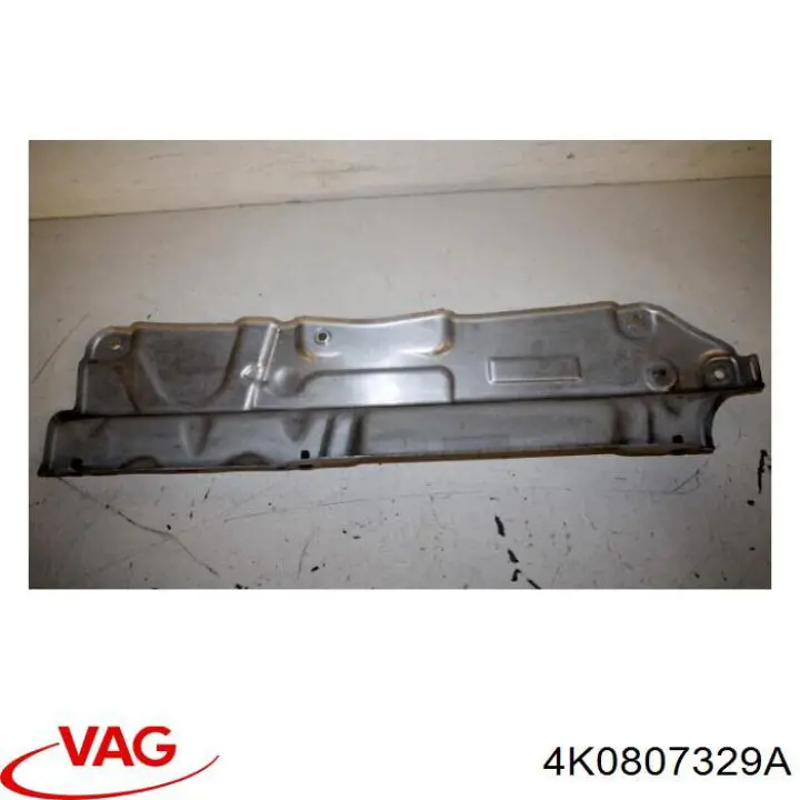 Soporte central del parachoques trasero VAG 4K0807329A precio, desde 57,13 EUR