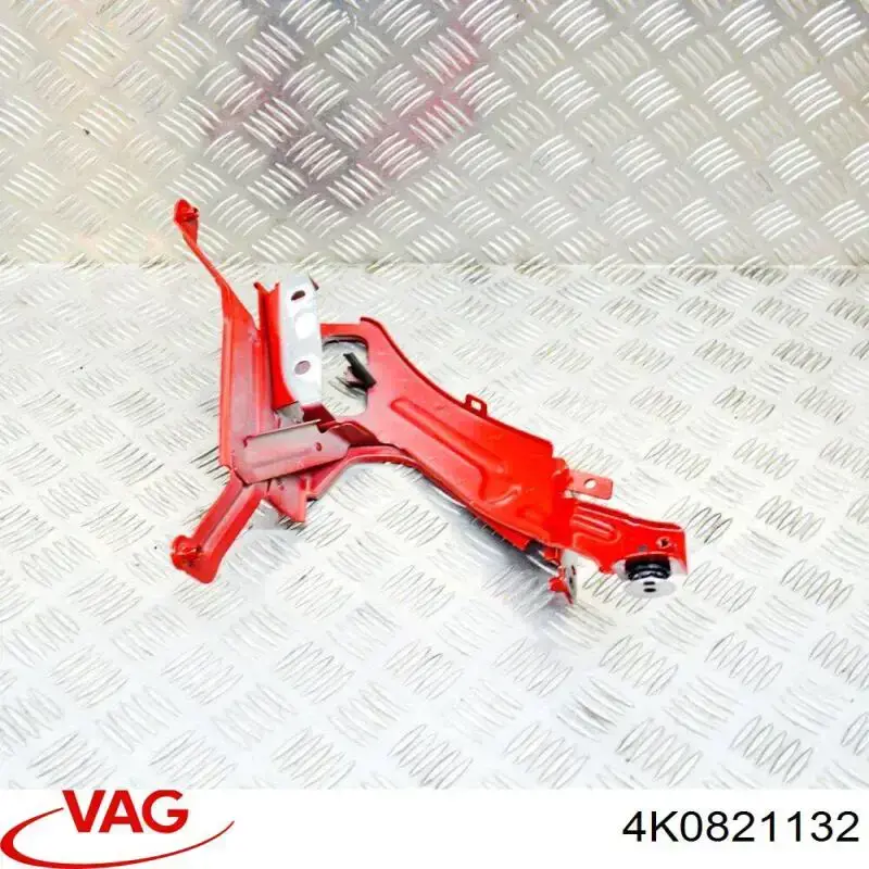 Soporte delantero de guardabarros delantero derecho VAG 4K0821132 precio, desde 71,00 EUR