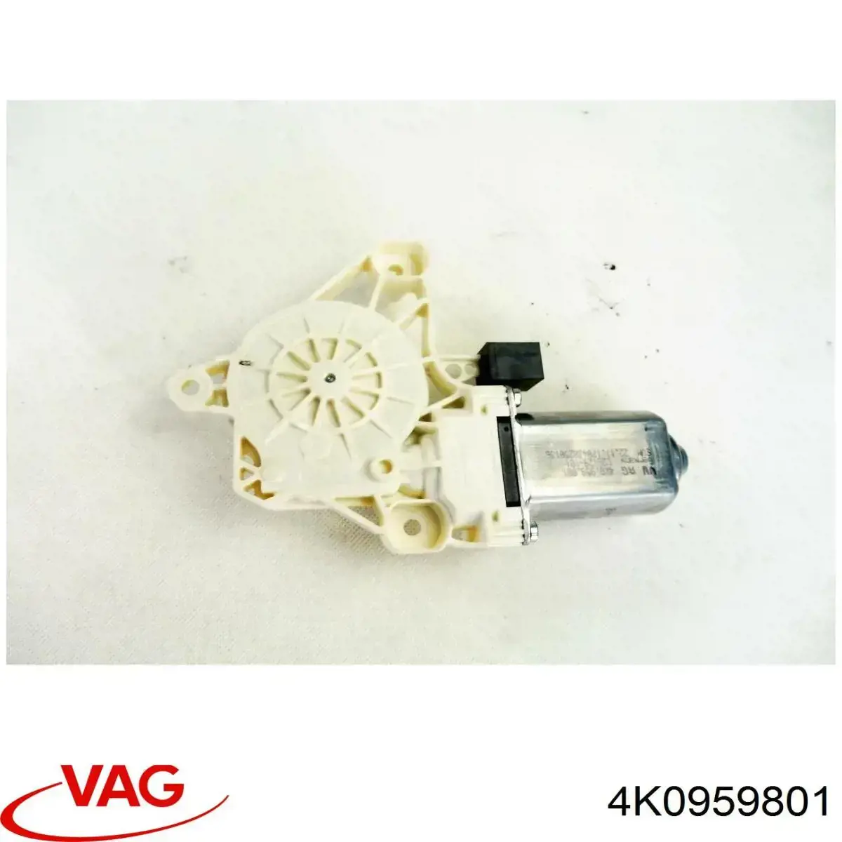 Motor eléctrico, elevalunas, puerta del conductor VAG 4K0959801 precio, desde 54,00 EUR