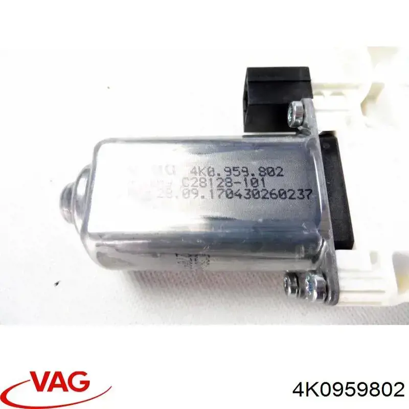 Motor del elevalunas de la puerta delantera derecha 4K0959802 VAG