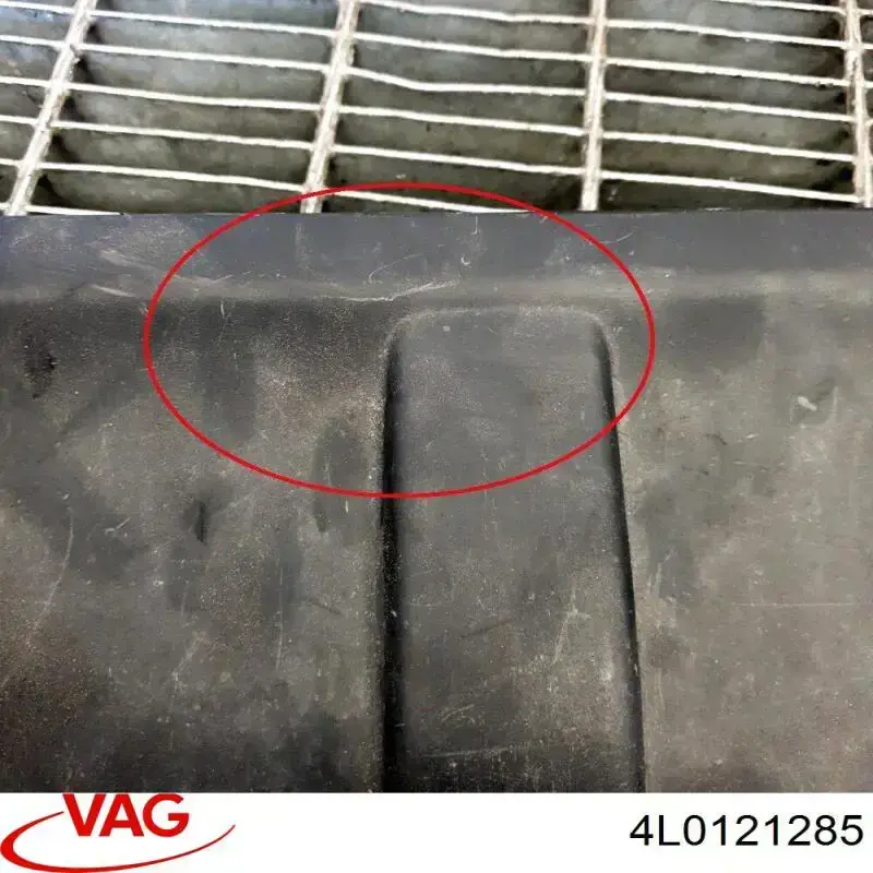 Comprar 4L0121285 VAG Deflector de aire superior del radiador
