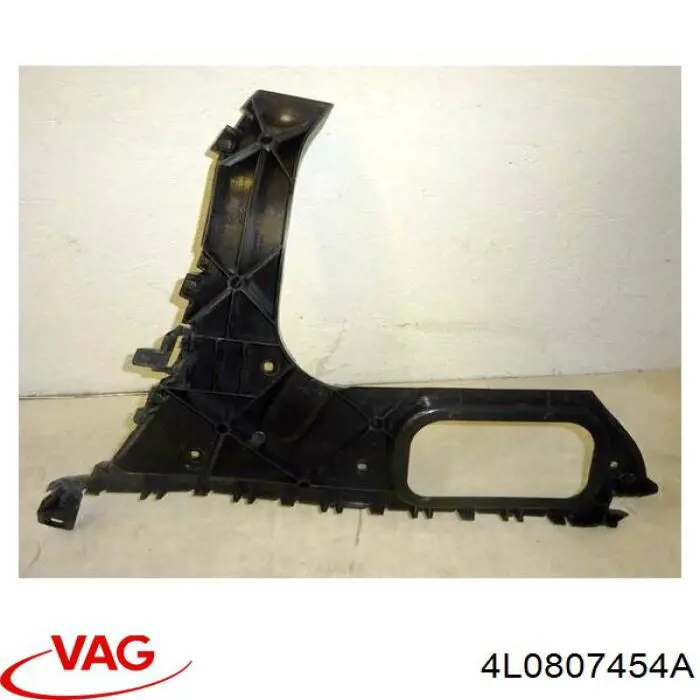 Guía derecha del parachoques trasero 4L0807454A VAG