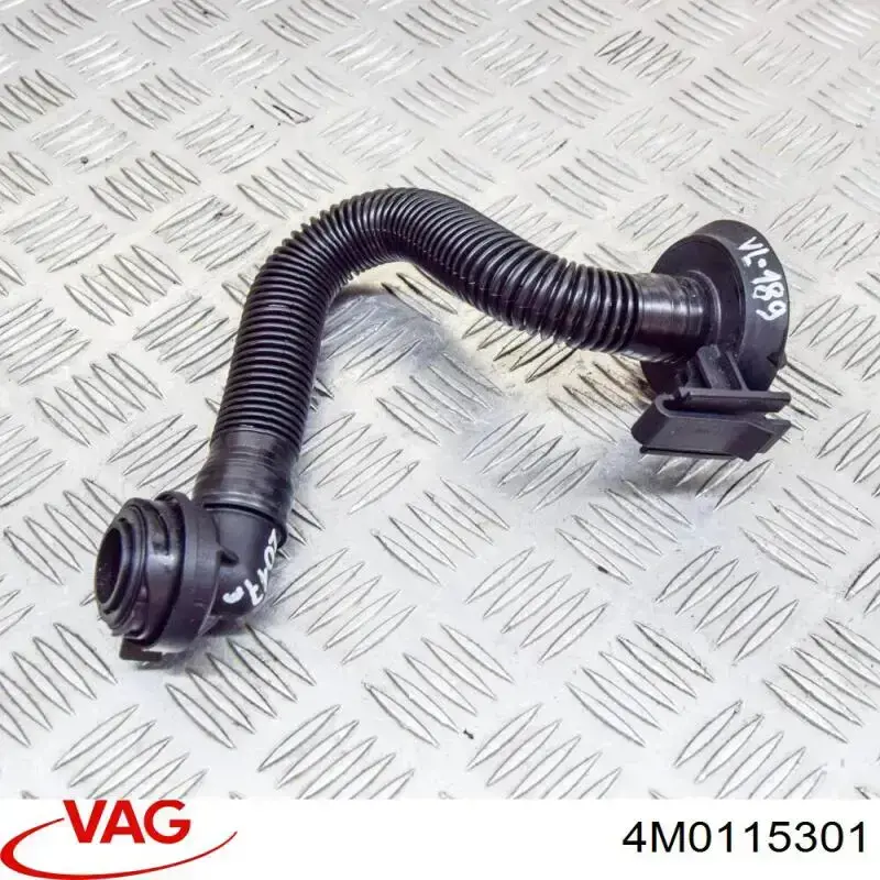 Cuello de llenado de aceite VAG 4M0115301 precio, desde 99,49 EUR