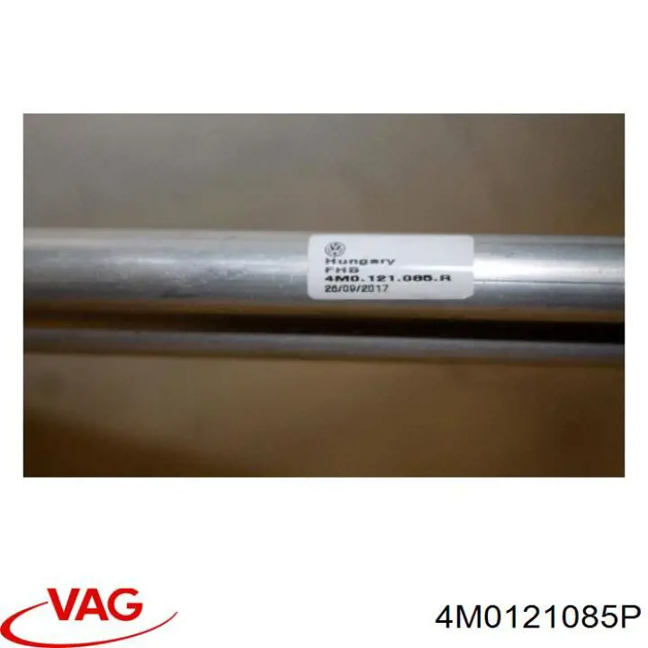 Manguito de líquido refrigerante VAG 4M0121085P precio, desde 173,07 EUR