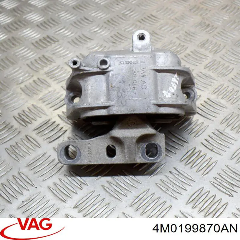 Soporte de motor derecho VAG 4M0199870AN