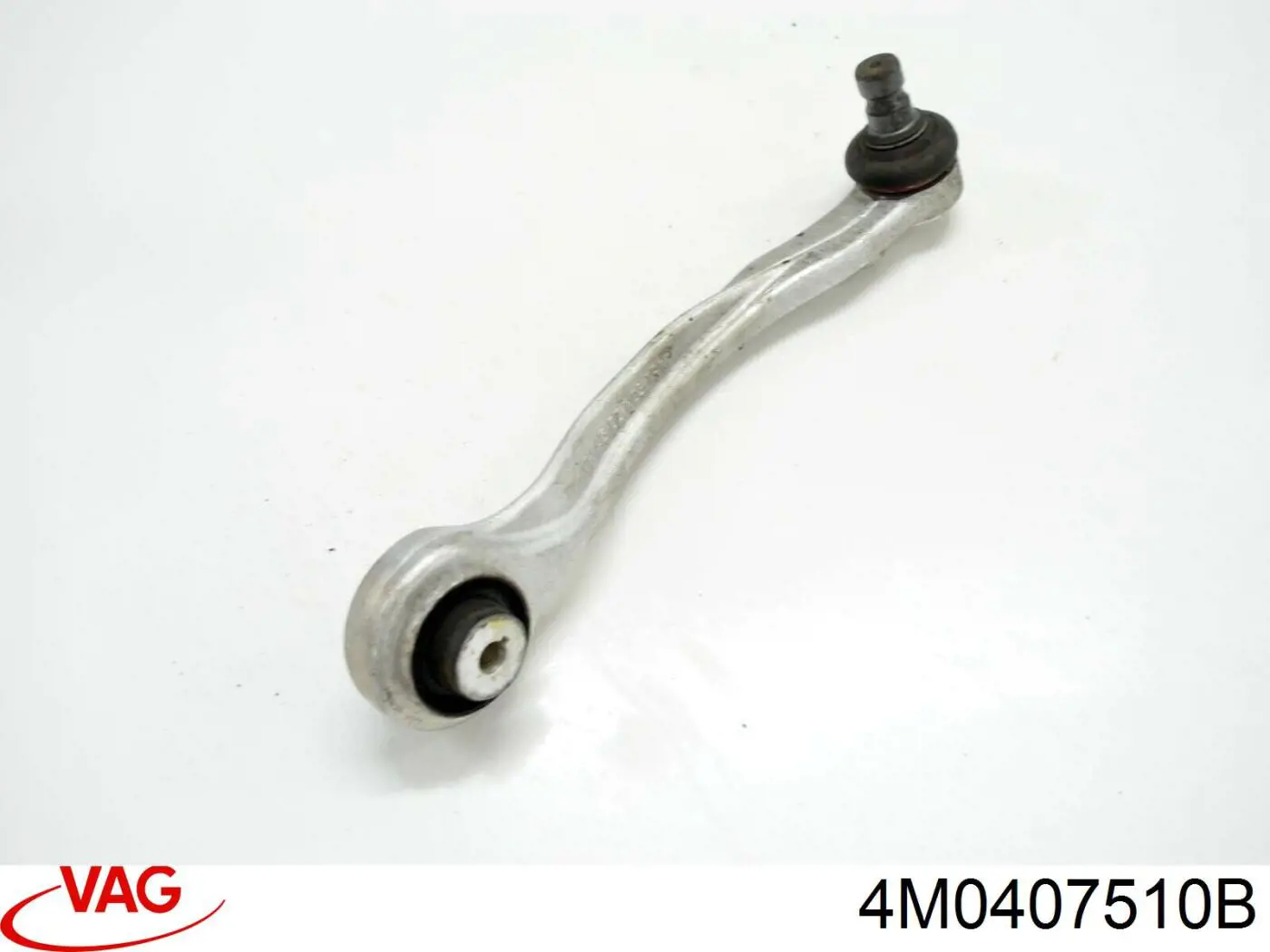 Brazo superior derecho de la suspensión delantera Vika 44071731001