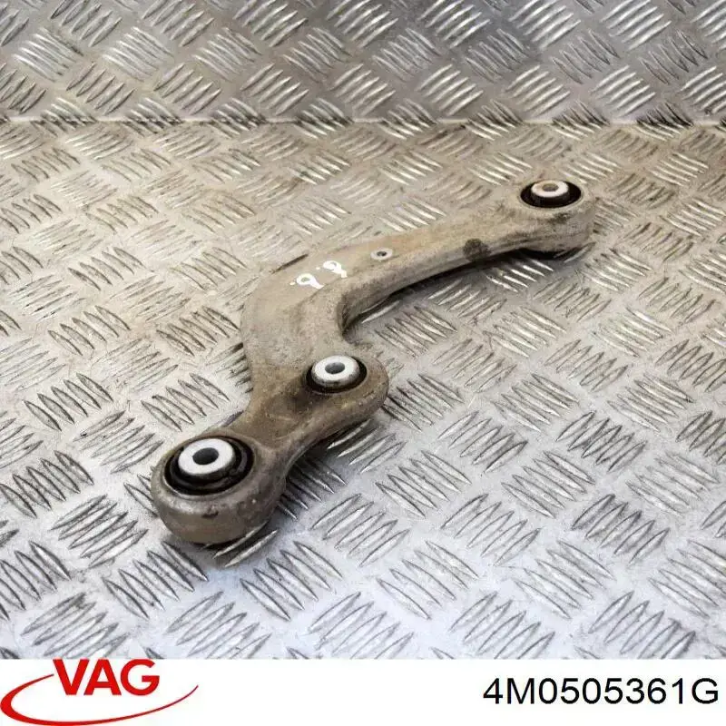 Brazo superior de suspensión trasera izquierdo/derecho 4M0505361G VAG