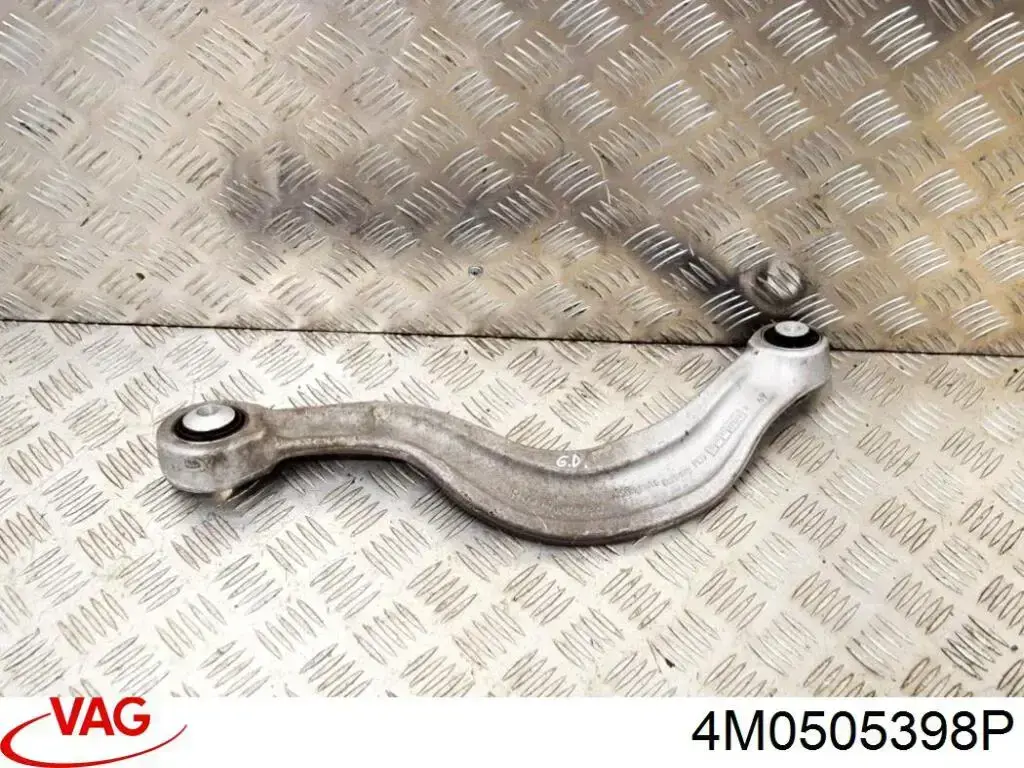 Brazo superior derecho de la suspensión trasera VAG 4M0505398P precio, desde 88,66 EUR