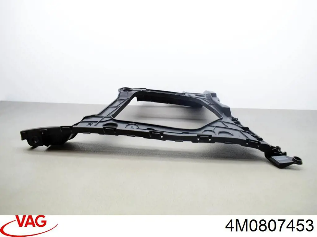 Soporte de parachoques trasero izquierdo VAG 4M0807453 precio, desde 25,22 EUR