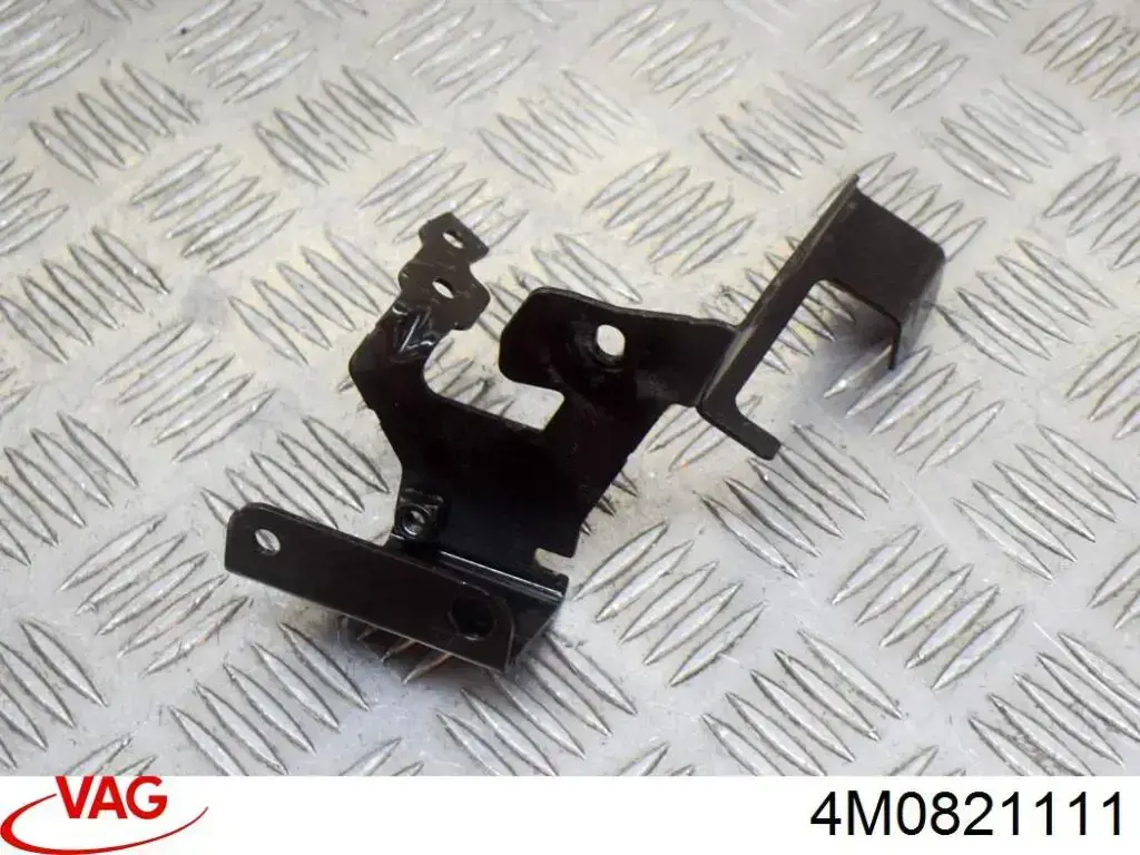 Comprar 4M0821111 VAG Sellado de guardabarros