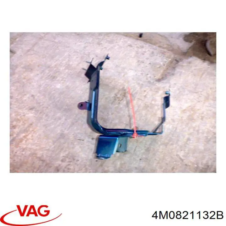 Comprar 4M0821138B VAG Soporte delantero de guardabarros delantero derecho