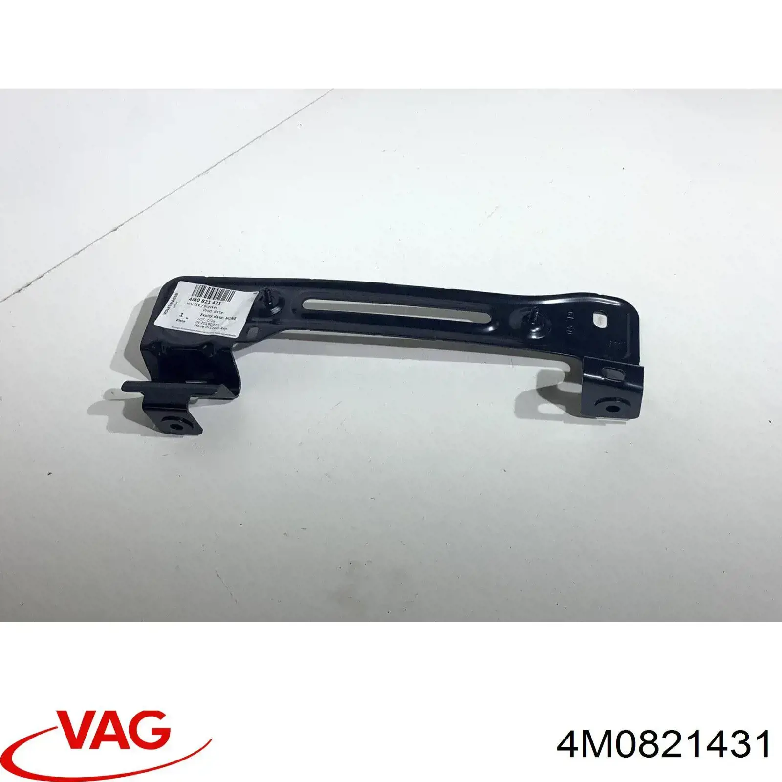 Soporte superior de guardabarros delantero izquierdo 4M0821431 VAG