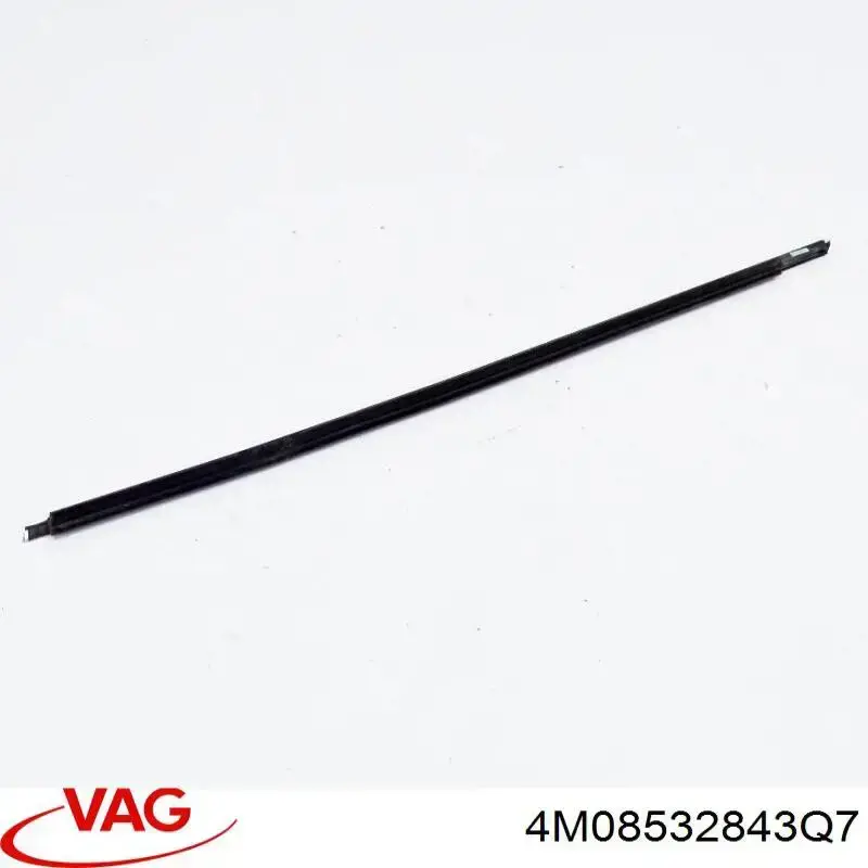 4M08532843Q7 VAG Moldura de cristal de puerta delantera derecha