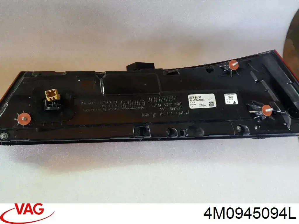 Piloto trasero derecho VAG 4M0945094L precio, desde 808,66 EUR