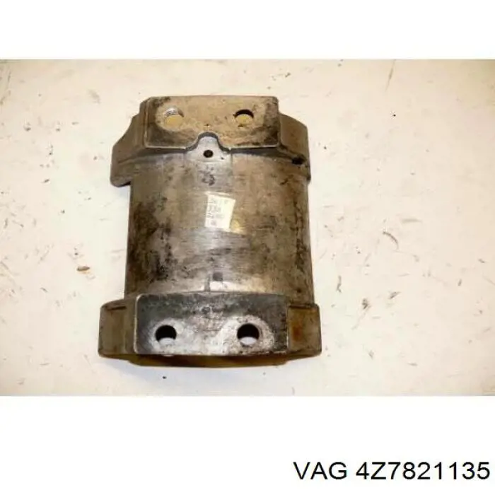 Comprar 4Z7821135 VAG Soporte delantero izquierdo para aleta delantera