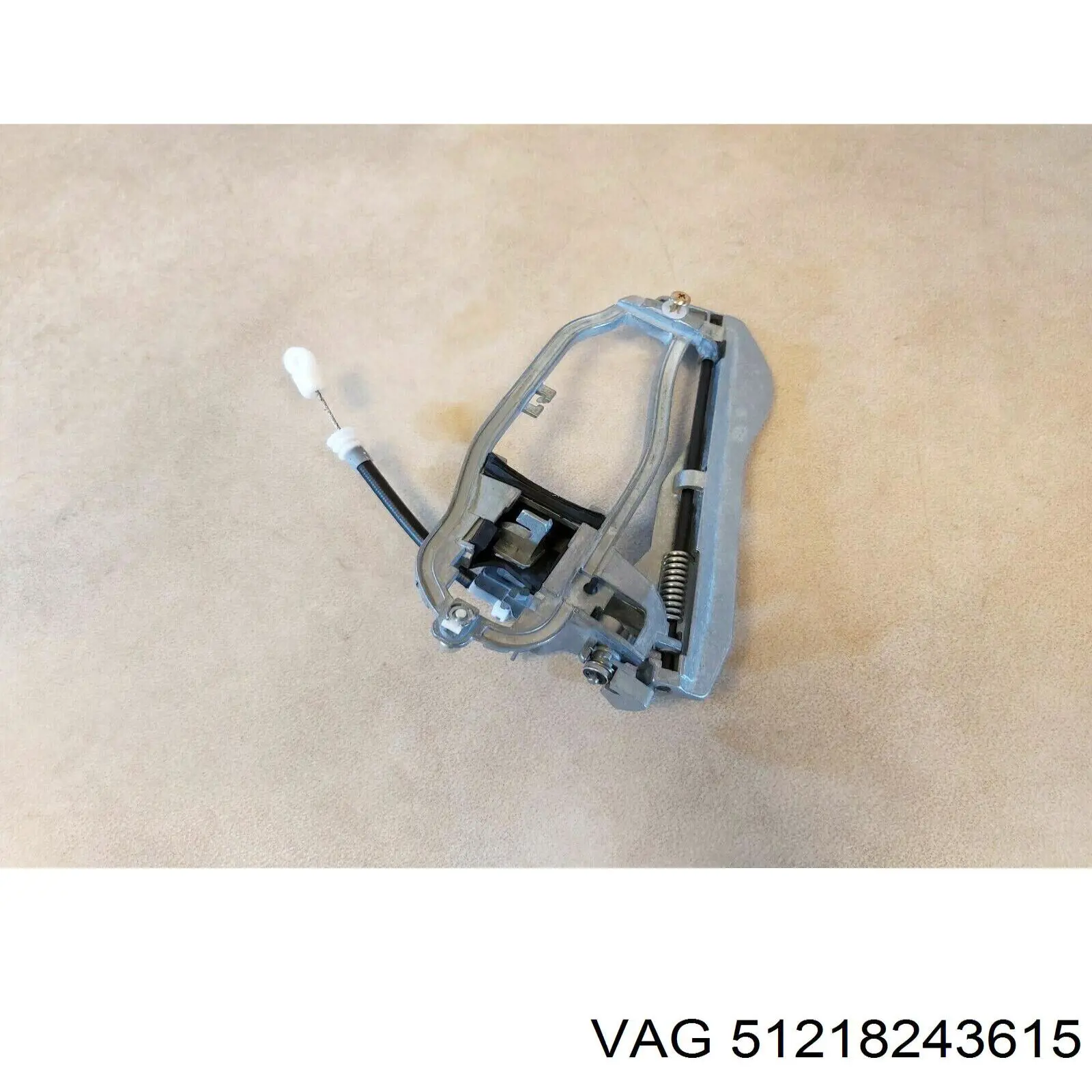 Soporte de manija exterior de puerta delantera izquierda VAG 51218243615 precio, desde 77,73 EUR