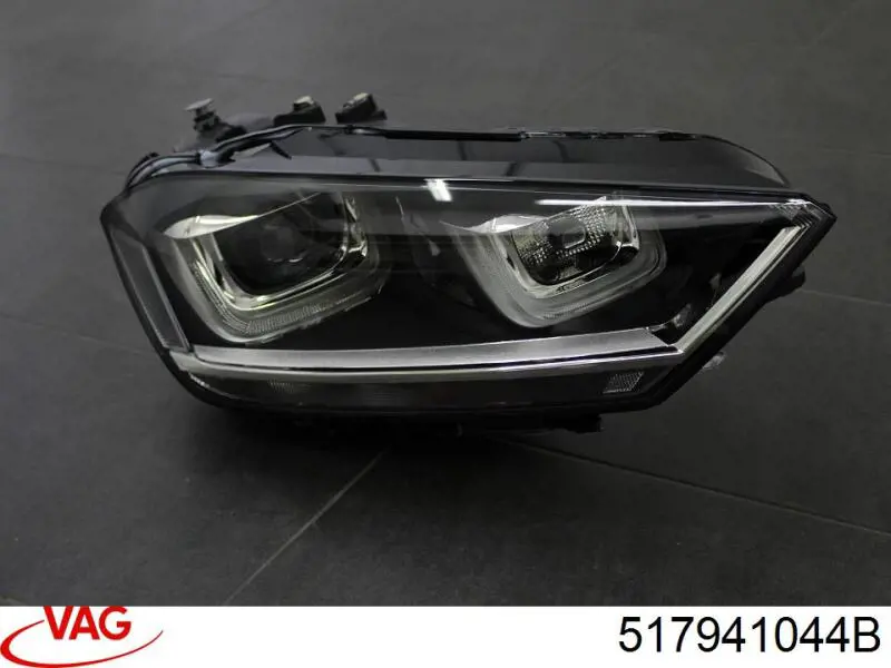 517941044B VAG Luz derecha