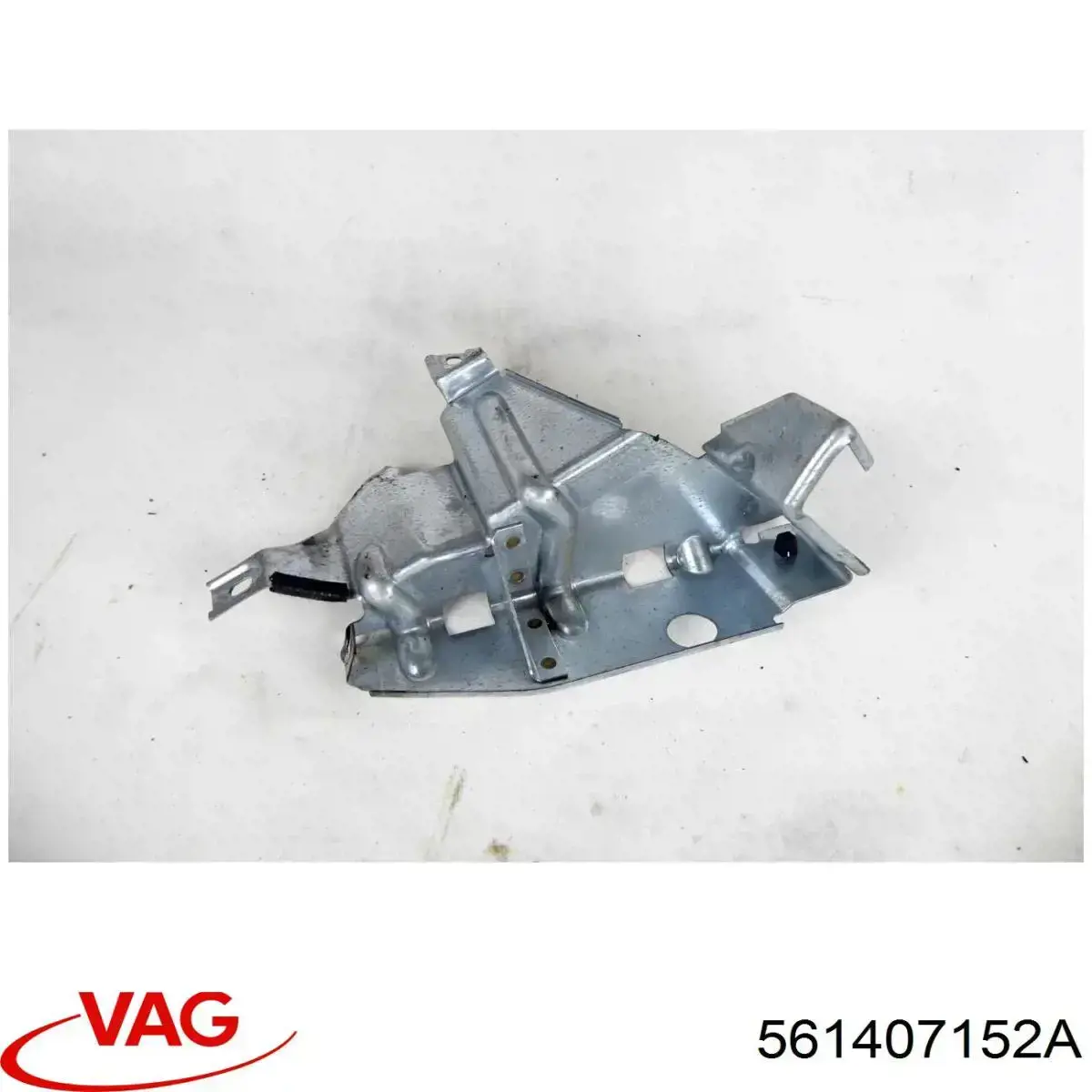Brazo inferior derecho de la suspensión delantera 561407152A VAG