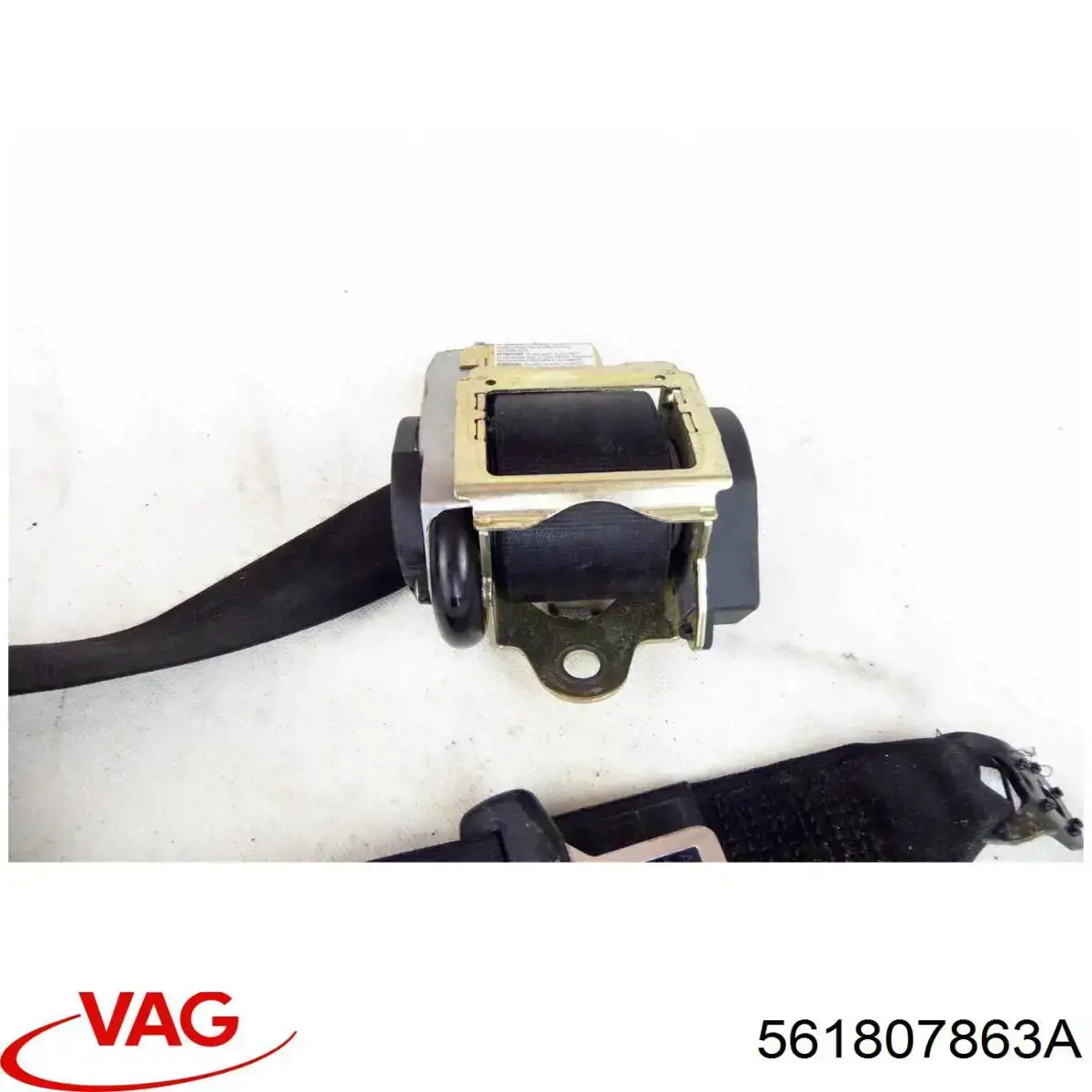 Soporte central del parachoques trasero 561807863A VAG