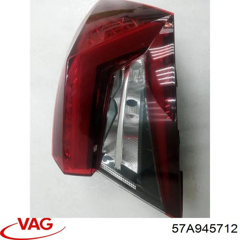 Piloto trasero exterior derecho VAG 57A945712 precio, desde 280,34 EUR