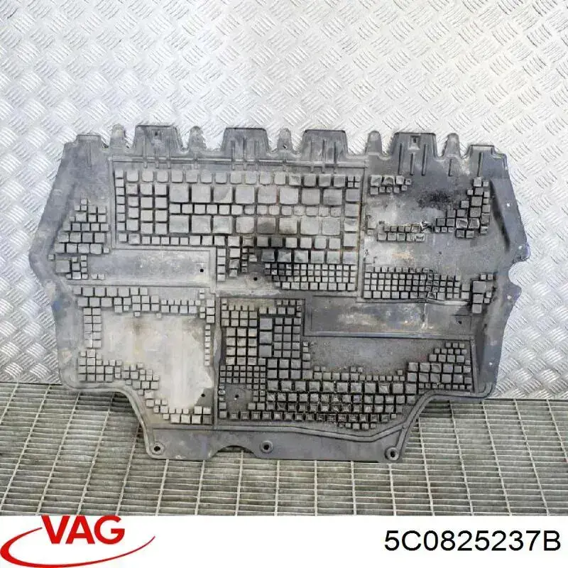 Protección delantera del motor 5C0825237B VAG