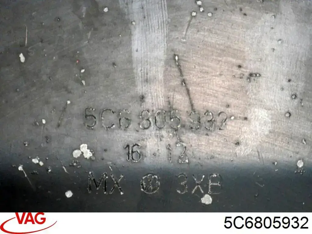 Soporte de fijación del faro delantero derecho 5C6805932 VAG