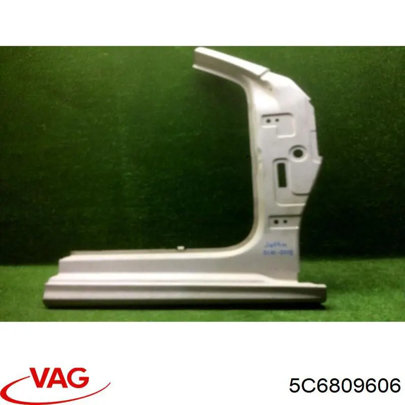 5C6809606 VAG panel lateral derecha