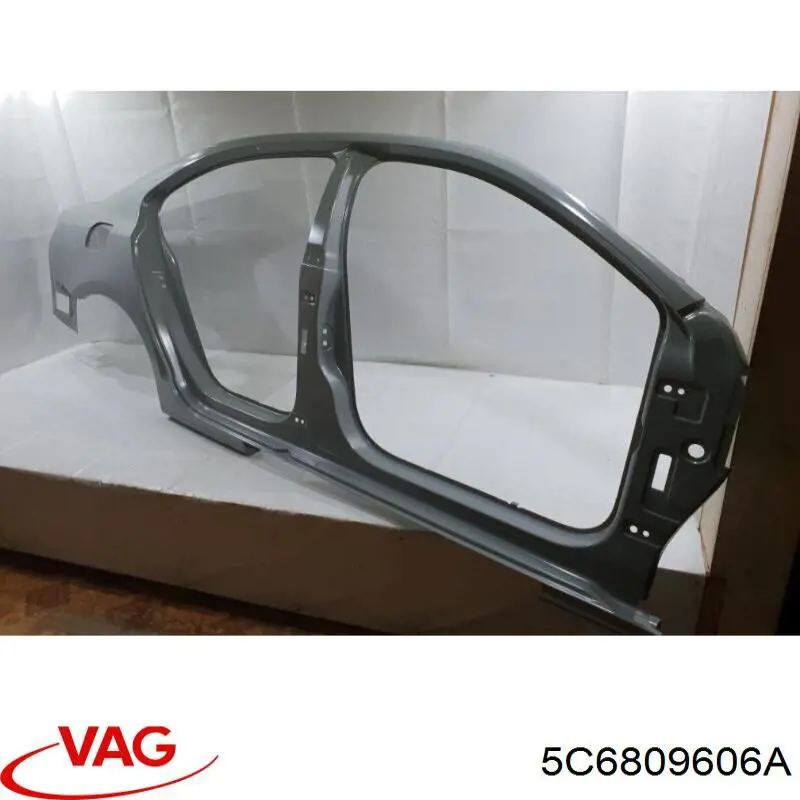 Panel lateral derecho VAG 5C6809606A precio, desde 1257,96 EUR