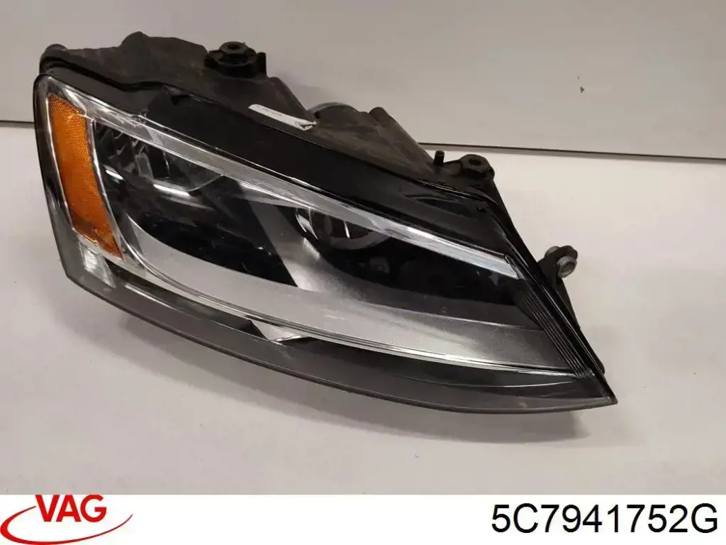 Faro derecho VAG 5C7941752G precio, desde 2337,18 EUR