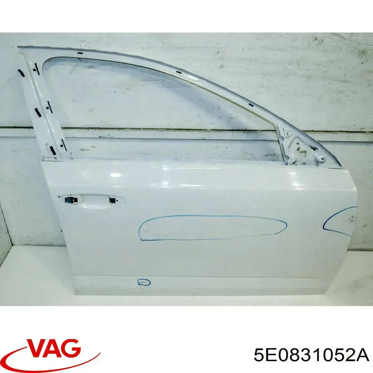 Puerta delantera derecha VAG 5E0831052A precio, desde 304,85 EUR