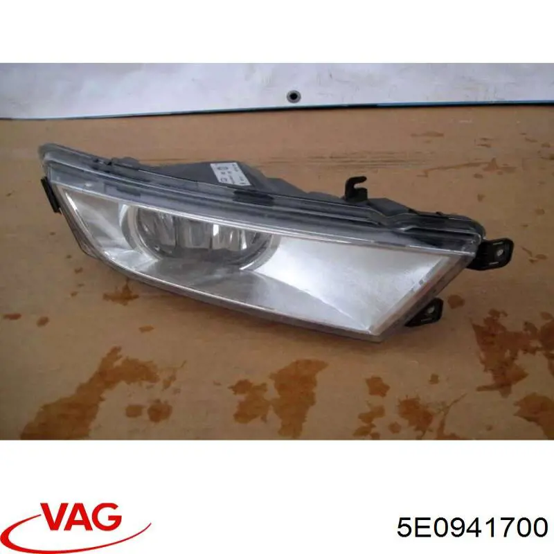 Faro antiniebla derecho VAG 5E0941700 precio, desde 41,86 EUR
