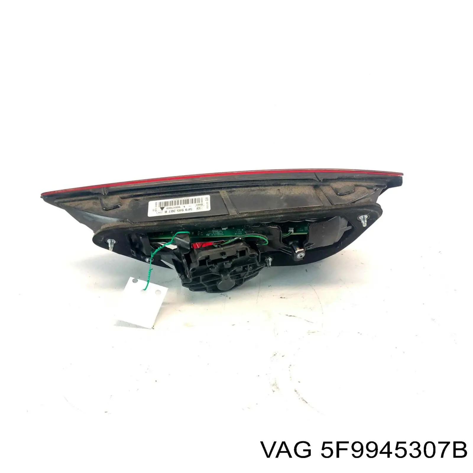 Piloto trasero izquierdo VAG 5F9945307B precio, desde 127,78 EUR