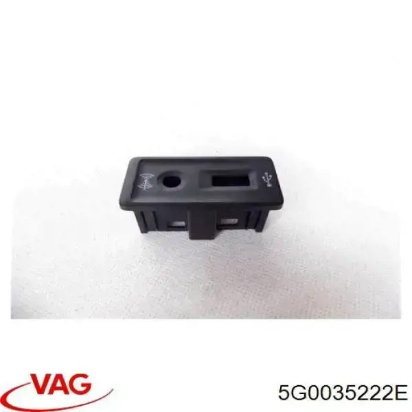 5G0035222E VAG cargador usb