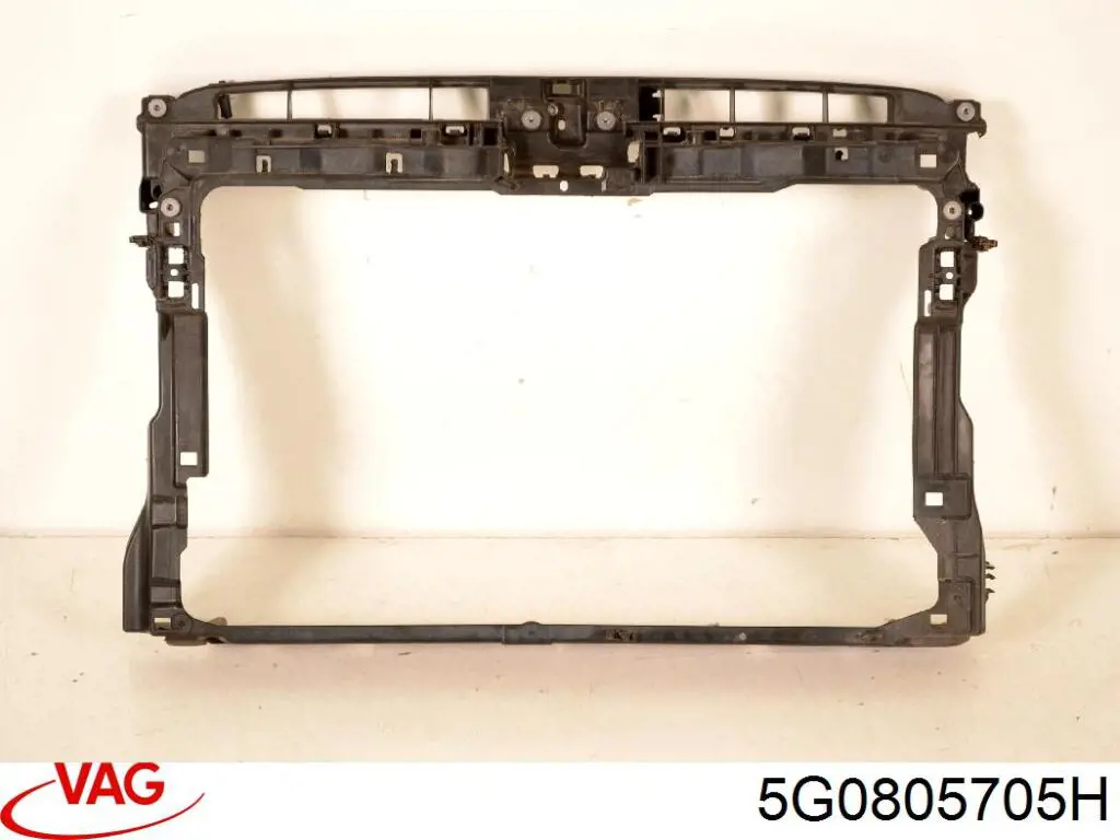 Soporte central del parachoques delantero VAG 5G0805705H precio, desde 63,74 EUR