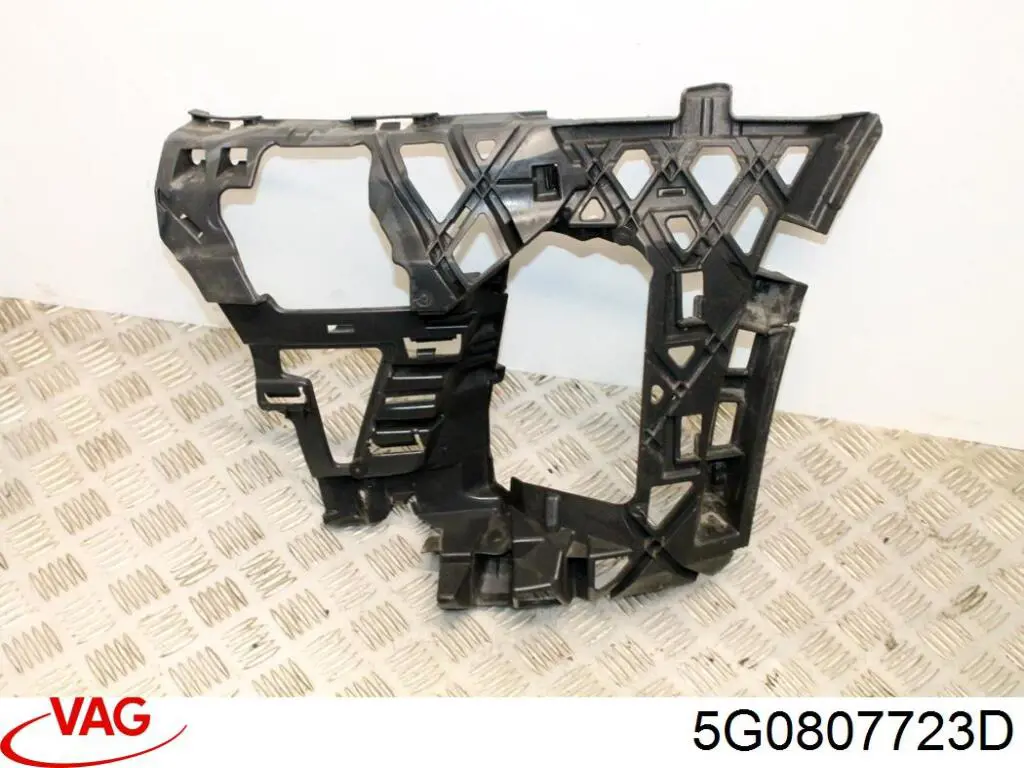 Soporte de parachoques delantero izquierdo VAG 5G0807723D precio, desde 15,53 EUR