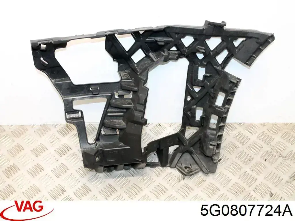 Comprar 5G0807724A VAG Soporte de parachoques delantero derecho
