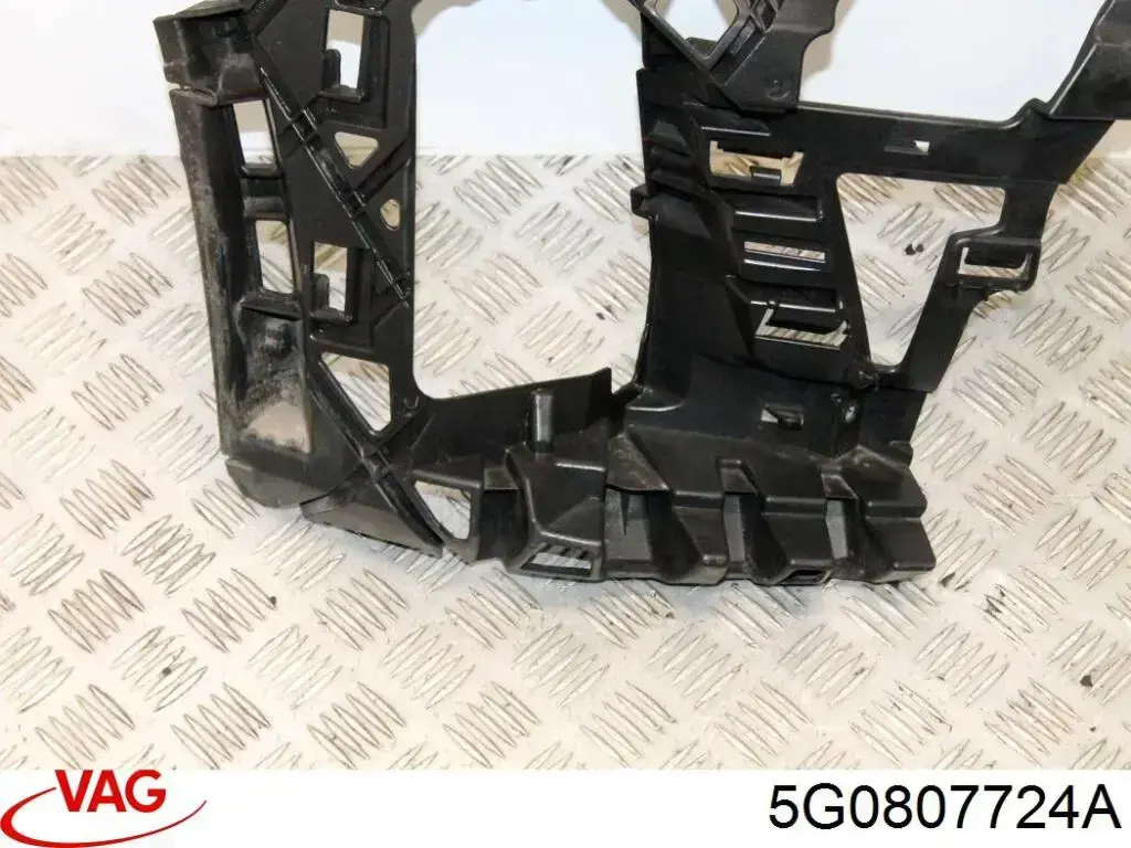 5G0807724A VAG Soporte de parachoques delantero derecho