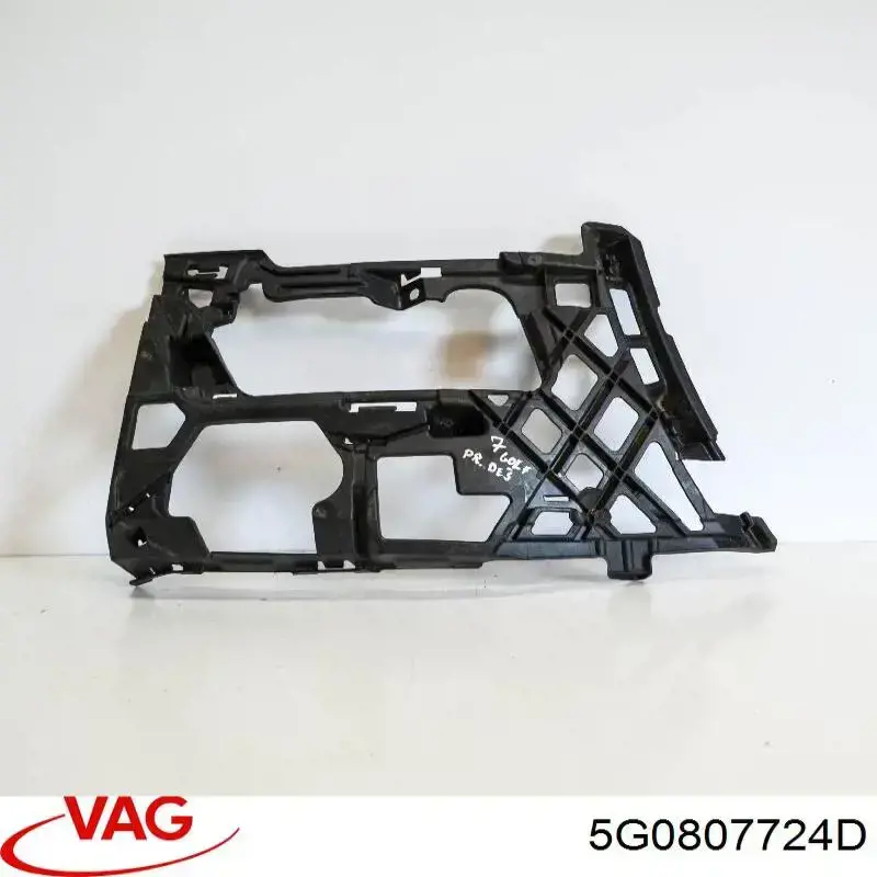 Comprar 5G0807724D VAG Soporte de parachoques delantero derecho