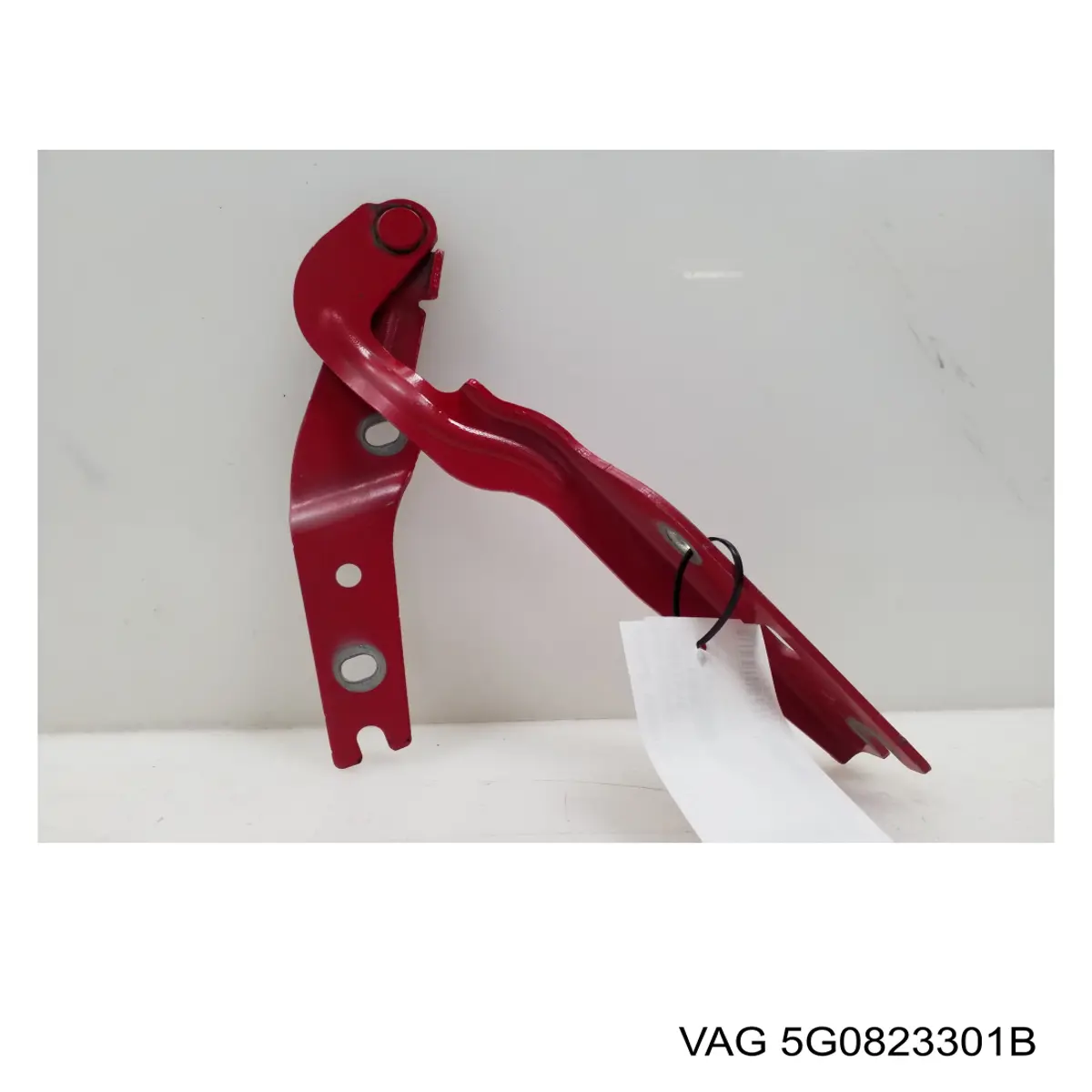 Bisagra izquierda del capó 5G0823301B VAG