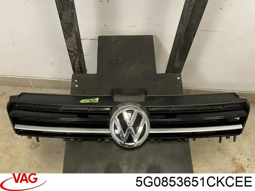 Rejilla delantera VAG 5G0853651CKCEE precio, desde 280,36 EUR