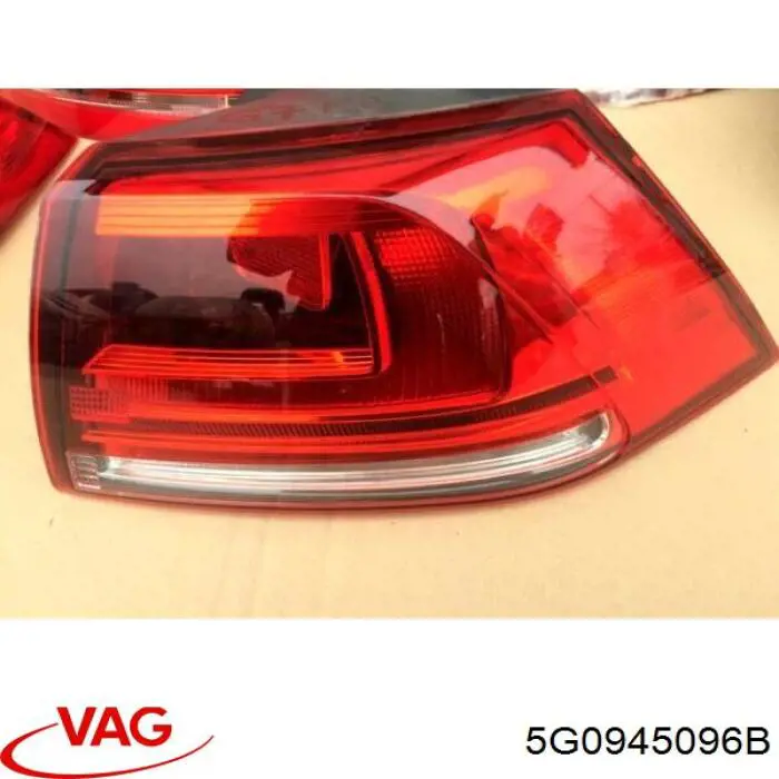 Comprar 5G0945096B VAG Piloto trasero exterior derecho