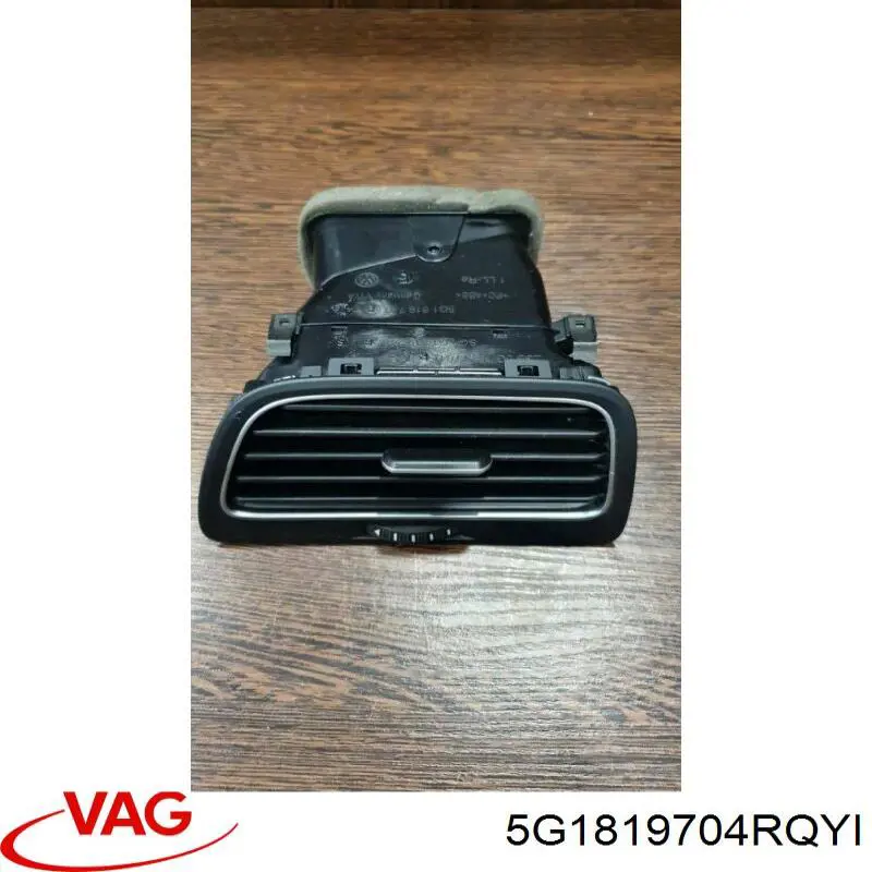 Conducto de aire derecho bajo el salpicadero VAG 5G1819704R precio, desde 37,75 EUR