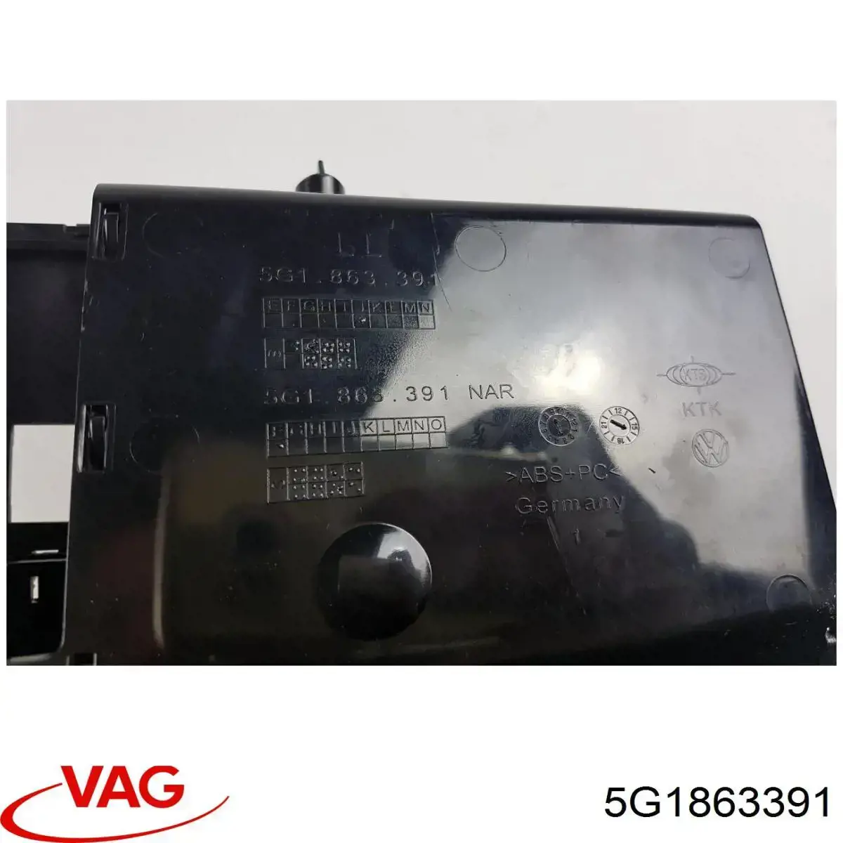 Cenicero de la consola central VAG 5G1863391 precio, desde 57,84 EUR